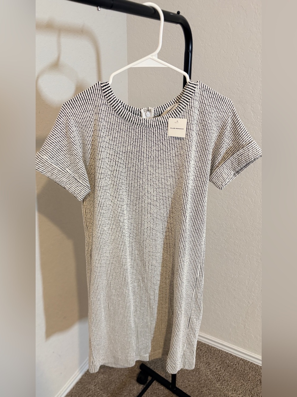 Club Monaco Textured Strip Shift short Sleeve Dress in White and Black